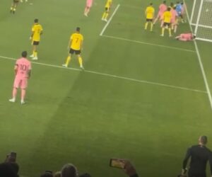 🐐🎯 ¿LO VISTE? ¡MESSI SIGUE HACIENDO MAGIA CON LOS TIROS LIBRES! 😱