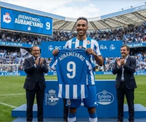 🚨⚽ ¡AUBAMEYANG REGRESA A ESPAÑA PARA REVIVIR AL SÚPER DÉPOR! 🔵⚪🔥